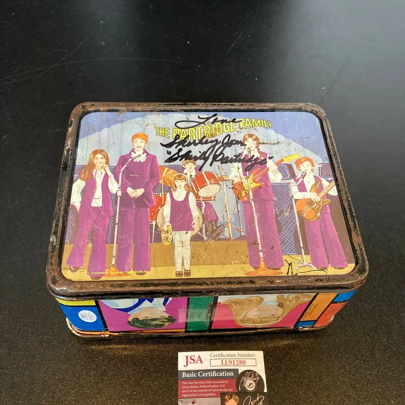 Shirley Jones Signed Vintage 1971 The Partridge Family Lunchbox JSA COA