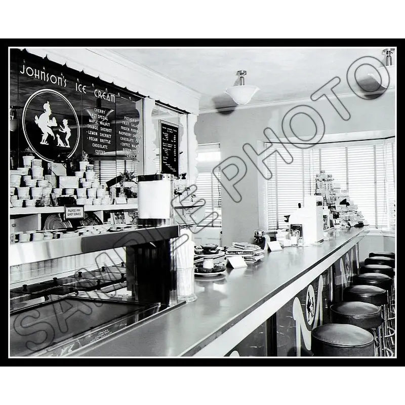 1941 Howard Johnson's Restaurant 8X10 Photo - 2339