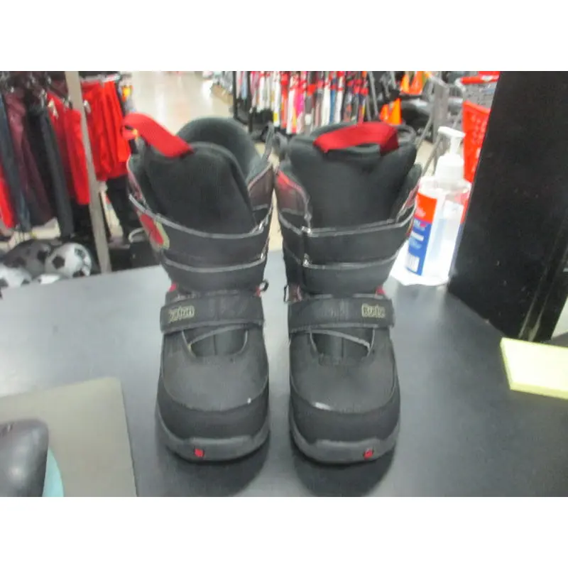 Used Burton Youth Grom Size 5 Snowboard Boots