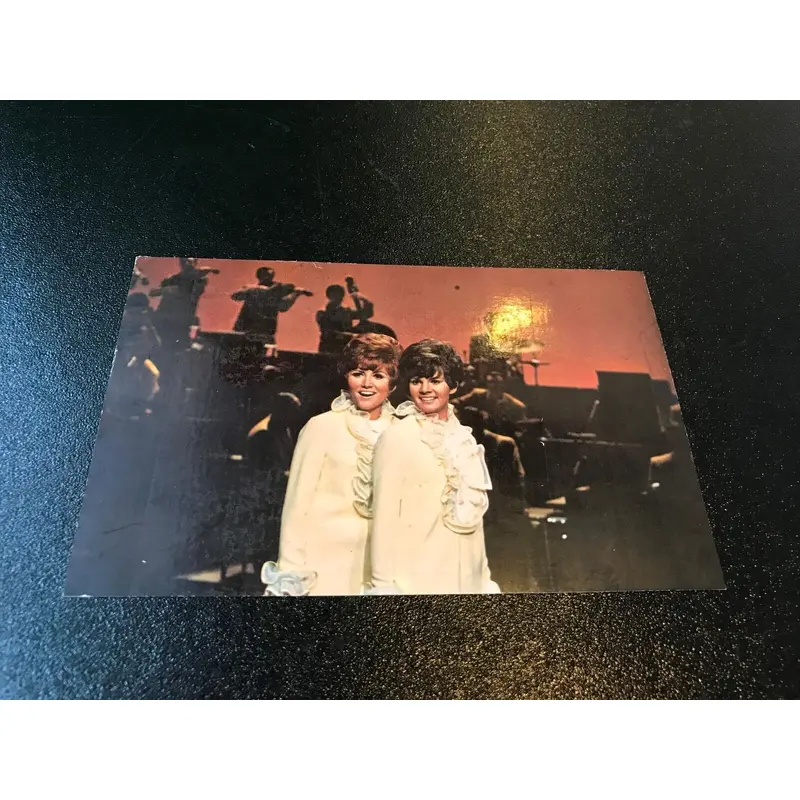 Vintage 1968 Sandi Griffiths And Salli Flynn Signed Photo Postcard