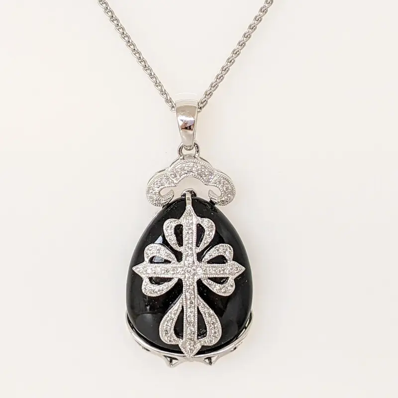 18K WHITE ONYX PEAR 17X22 WITH MELEE ESTATE PENDANT & CHAIN 9.0 GRAMS