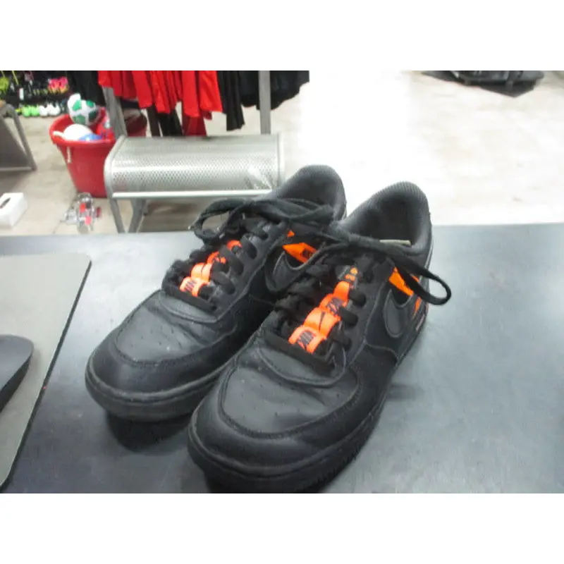 Used Nike Air Forces Size 2