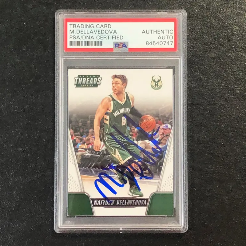 2016-17 Panini Threads #113 Matthew Dellavedova Signed Card AUTO PSA Slabbed Bucks