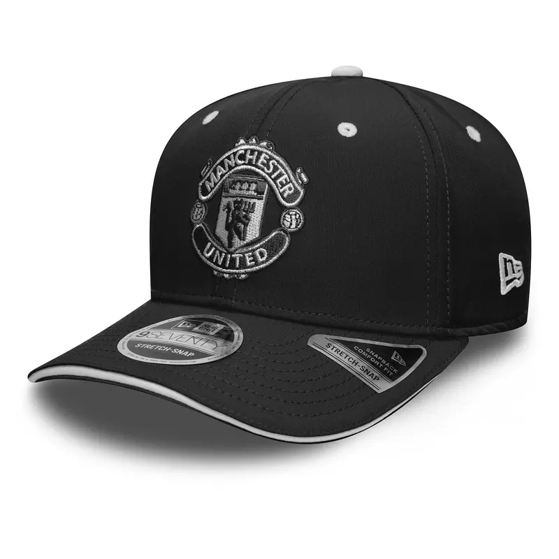Manchester United FC Recycled Black 9SEVENTY Stretch Snap Adjustable Cap