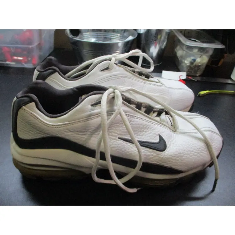 Used Nike Golf Shoes Size 8.5W