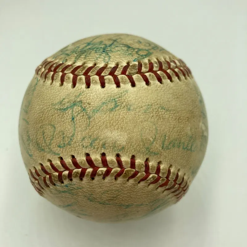 1960 New York Yankees Team Signed Baseball Mickey Mantle & Roger Maris JSA