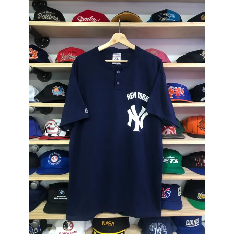 Vintage Majestic New York Yankees Tee Size XL