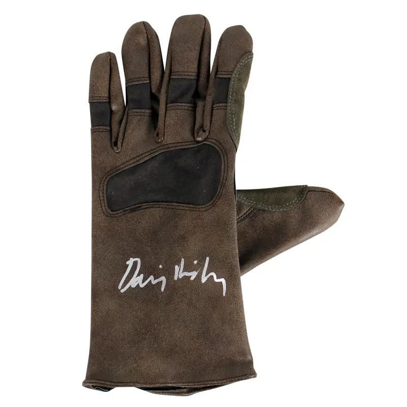 Daisy Ridley Star Wars The Force Awakens Authentic Signed Glove PSA #7A40246