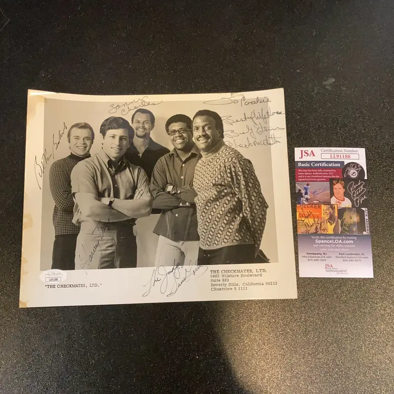 Checkmates Ltd. Band Signed Autographed Vintage Photo 5 Sigs With JSA COA
