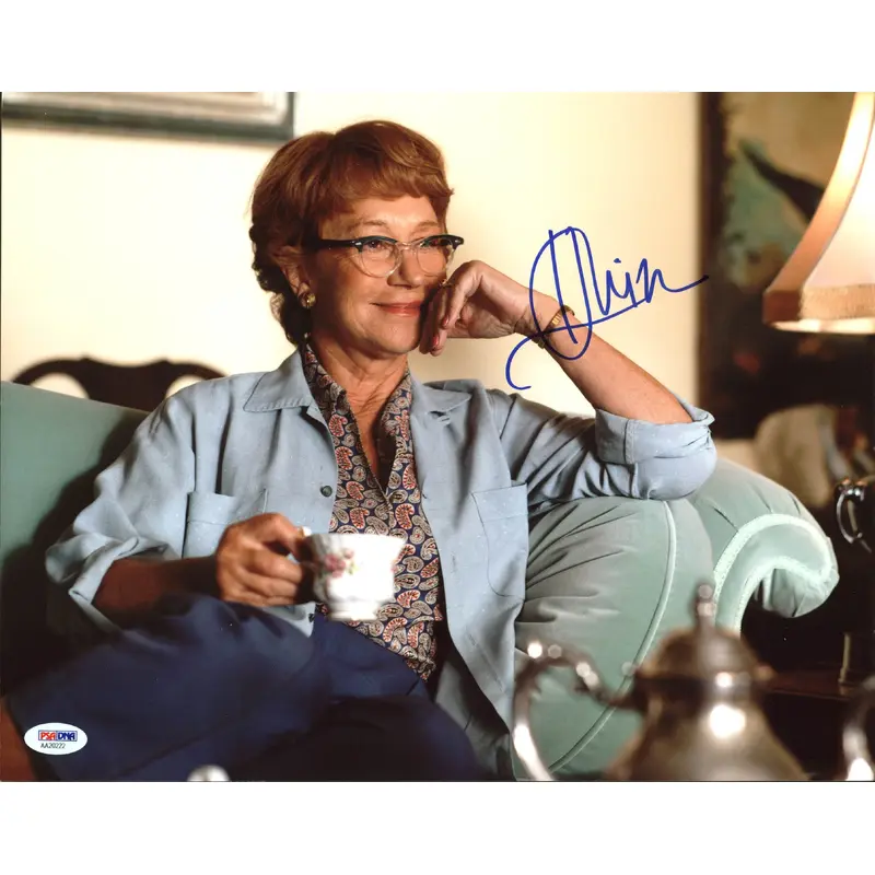 Helen Mirren Hitchcock Authentic Signed 11X14 Photo Autographed PSA/DNA #AA20222