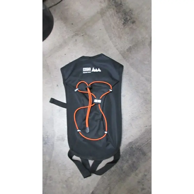 New WFS 2 Liter Droplet Hydration Pack
