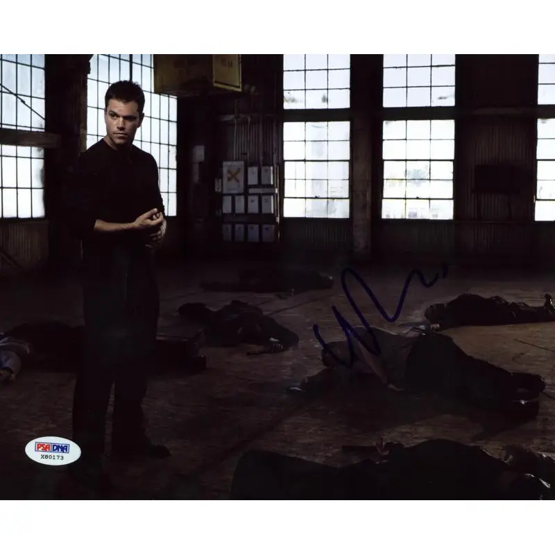 Matt Damon Signed Authentic 8X10 Photo Autographed PSA/DNA #X80173