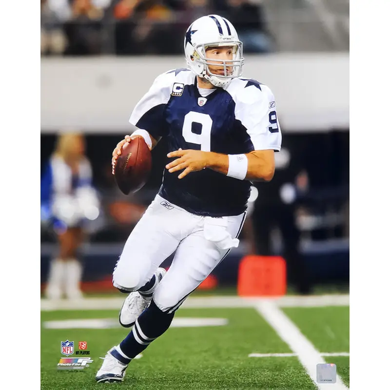 Tony Romo "Throwback Rollout" (2011) Dallas Cowboys Premium Poster - Photofile 16x20