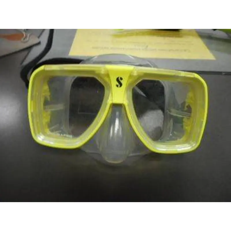 Used ScubaPro Solara Youth Scuba Goggles