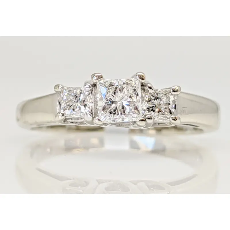 14K WHITE .43 CARAT TOTAL WEIGHT I1 F DIAMOND PRINCESS CUT (3) TRINITY ESTATE RING 2.5G