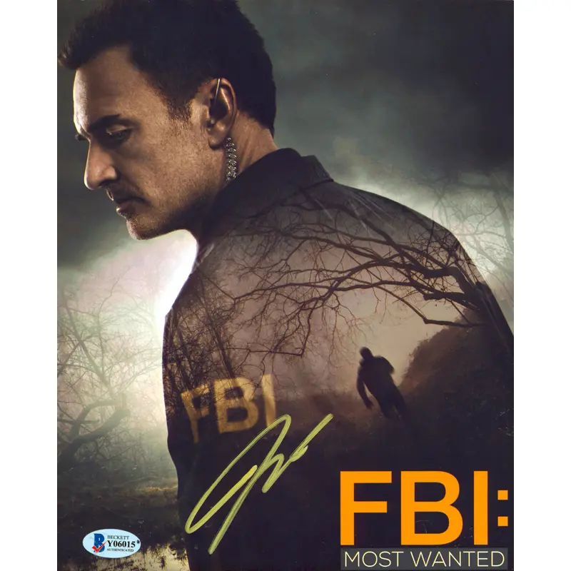 Julian McMahon FBI: Most Wanted Authentic Signed 8x10 Photo BAS #Y06015