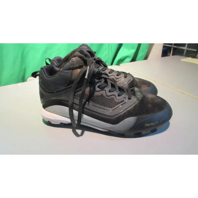 Used Rawlings Curve Mid Youth 2.5 Cleats - Some Worn