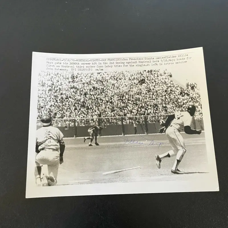 1970 Willie Mays 3,000th Hit Signed Original Wire Photo With COA