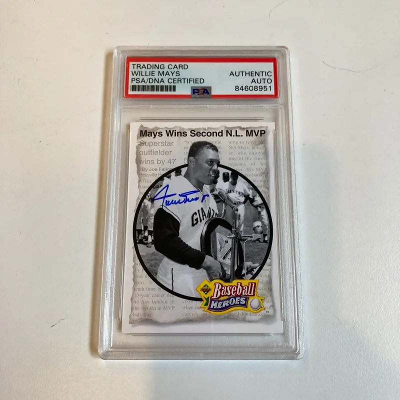 1992 Upper Deck Willie Mays Baseball Heroes Signed Baseball Card PSA DNA