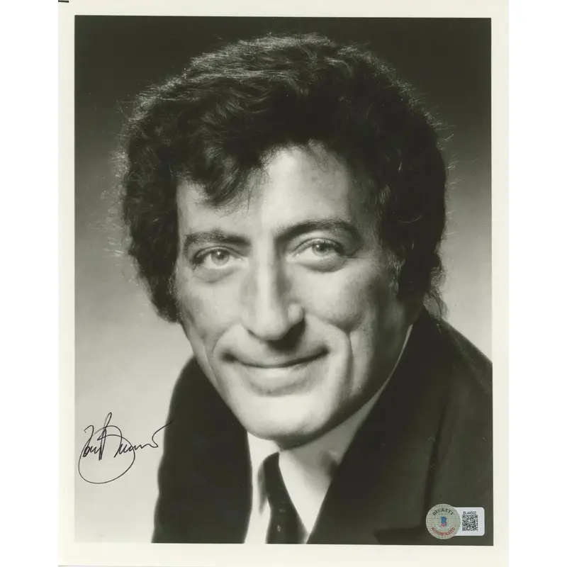 Tony Bennett Musician Authentic Signed 8x10 Photo Autographed BAS #BL44502