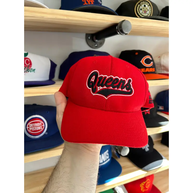 Vintage Queens School of Hard Knocks Flex Fit Hat L / XL