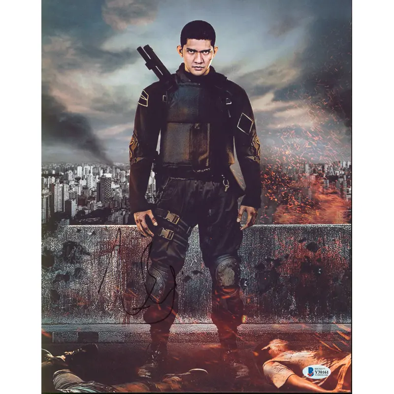 Iko Uwais The Raid 2 Authentic Signed 11x14 Photo Autographed BAS #Y30161