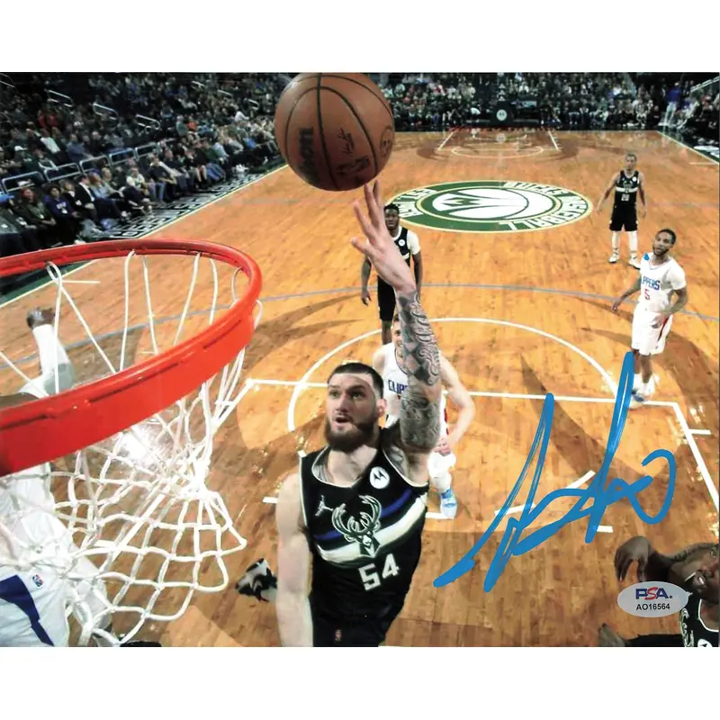 SANDRO MAMUKELASHVILI signed 8x10 Photo PSA/DNA Milwaukee Bucks Autographed