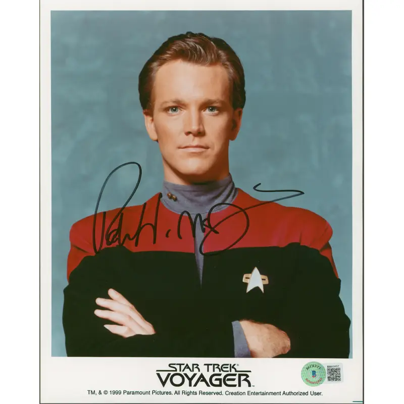 Robert Duncan McNeill Star Trek Voyager Authentic Signed 8x10 Photo BAS #BB83057