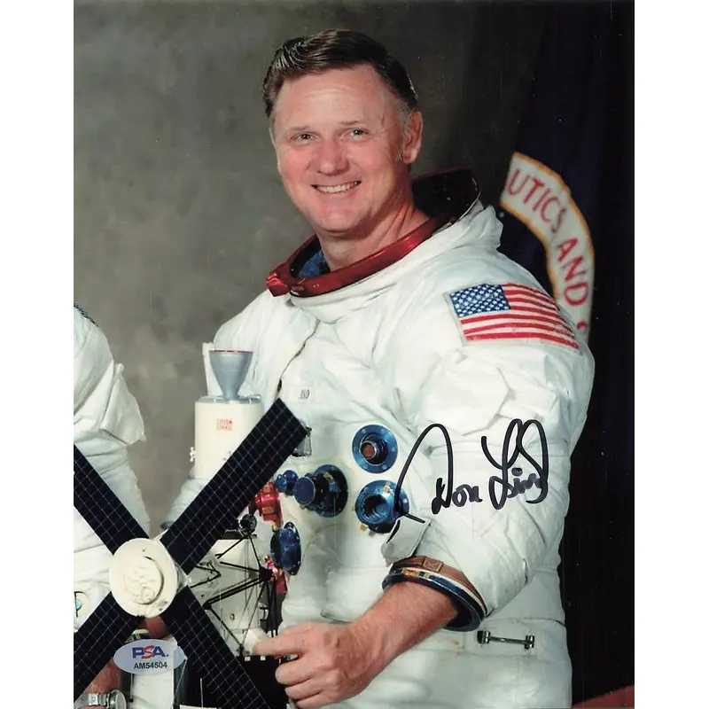 Don L. Lind signed 8x10 photo PSA/DNA Autographed